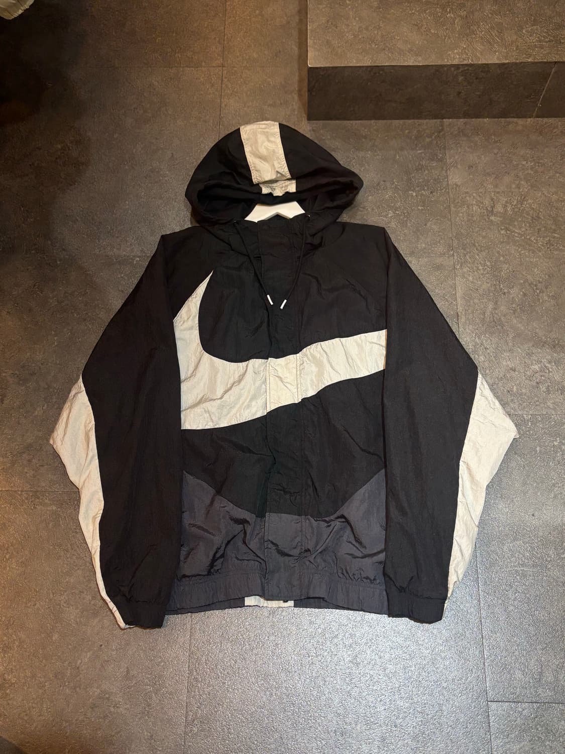 나이키 빅스우시 바람막이 잠바 XXL사이즈 상품이미지2