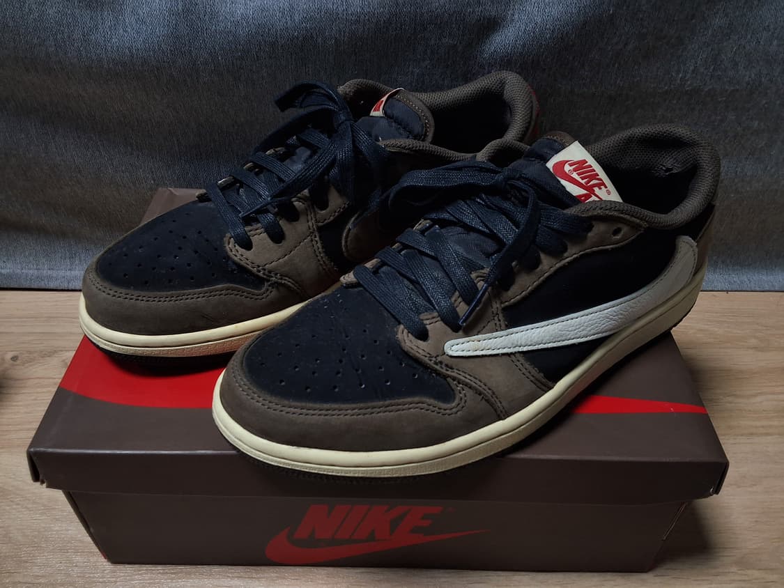 나이키 트래비스 스캇 다크모카 OG SP 상품이미지1