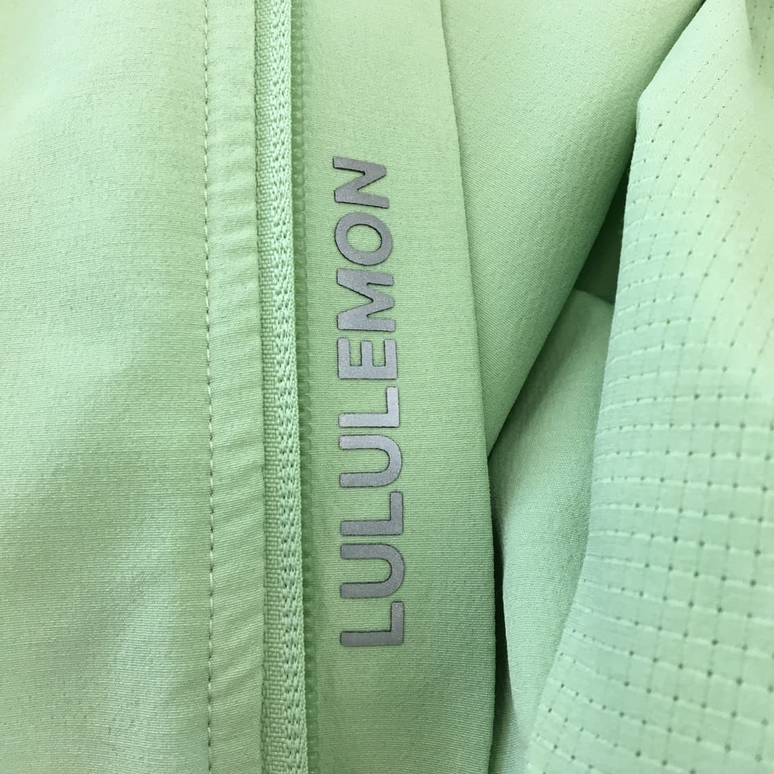 룰루레몬 크로스칠 기능성 자켓 M  상품이미지5