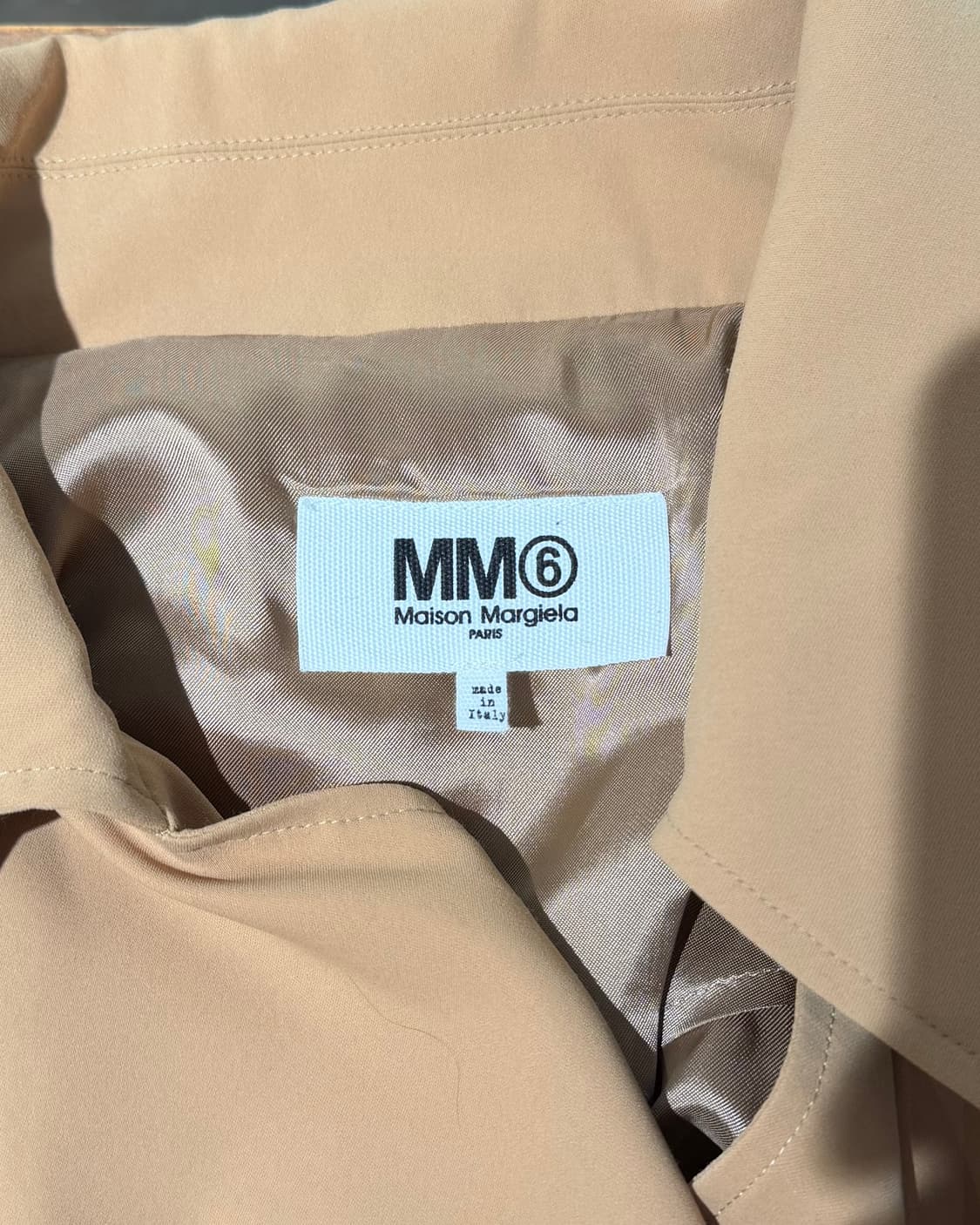 mm6 베이지 실크 더블 버튼 트렌치 코트 상품이미지9