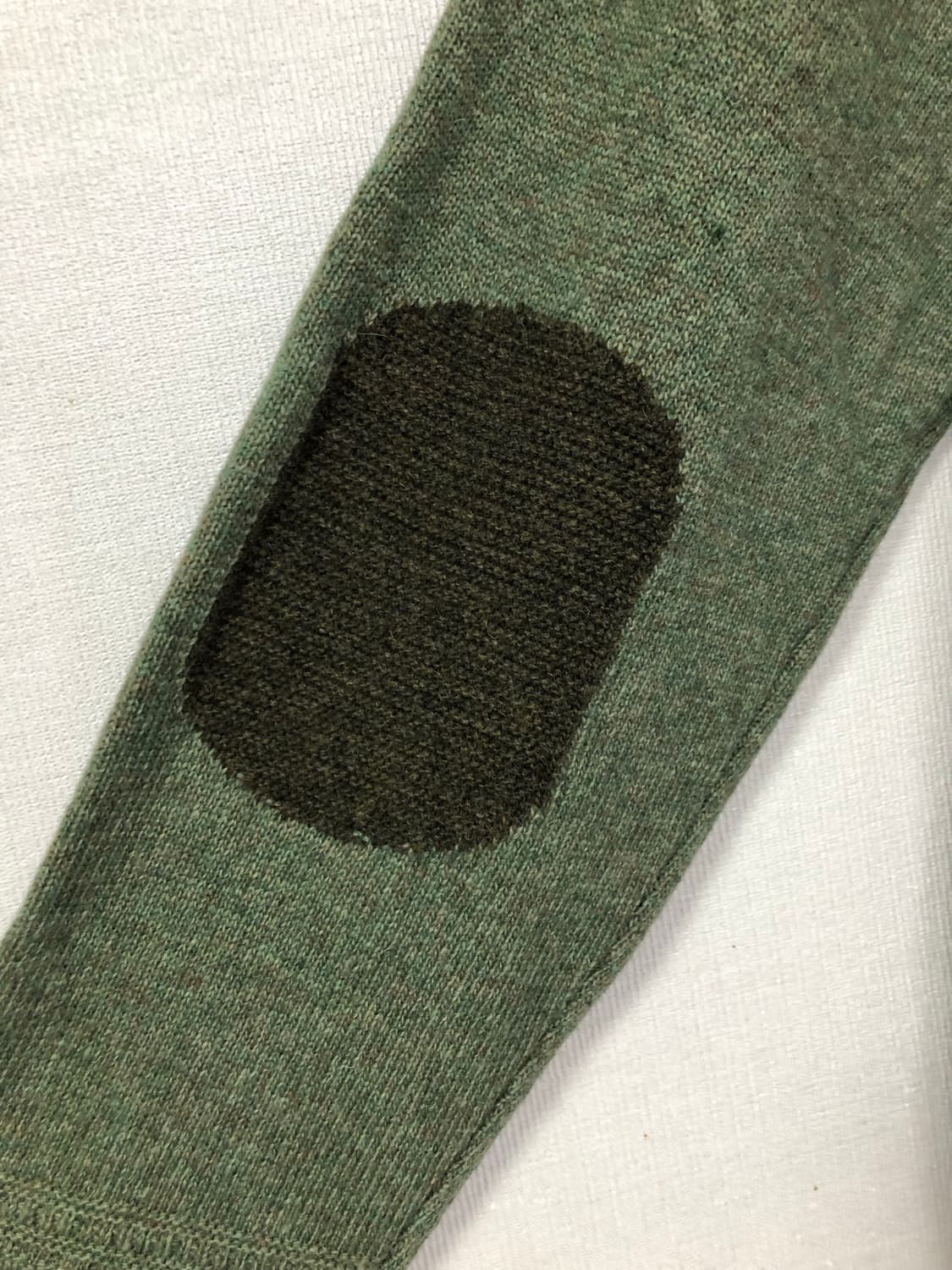 어나더오피스 남성 메리노 울혼방 엘보우패치 라운드넥 가디건 _ 그린 상품이미지7