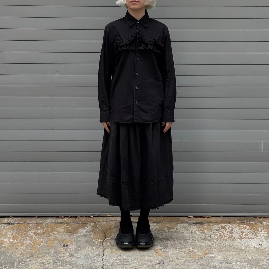 Ruffle Black Shirt  상품이미지6