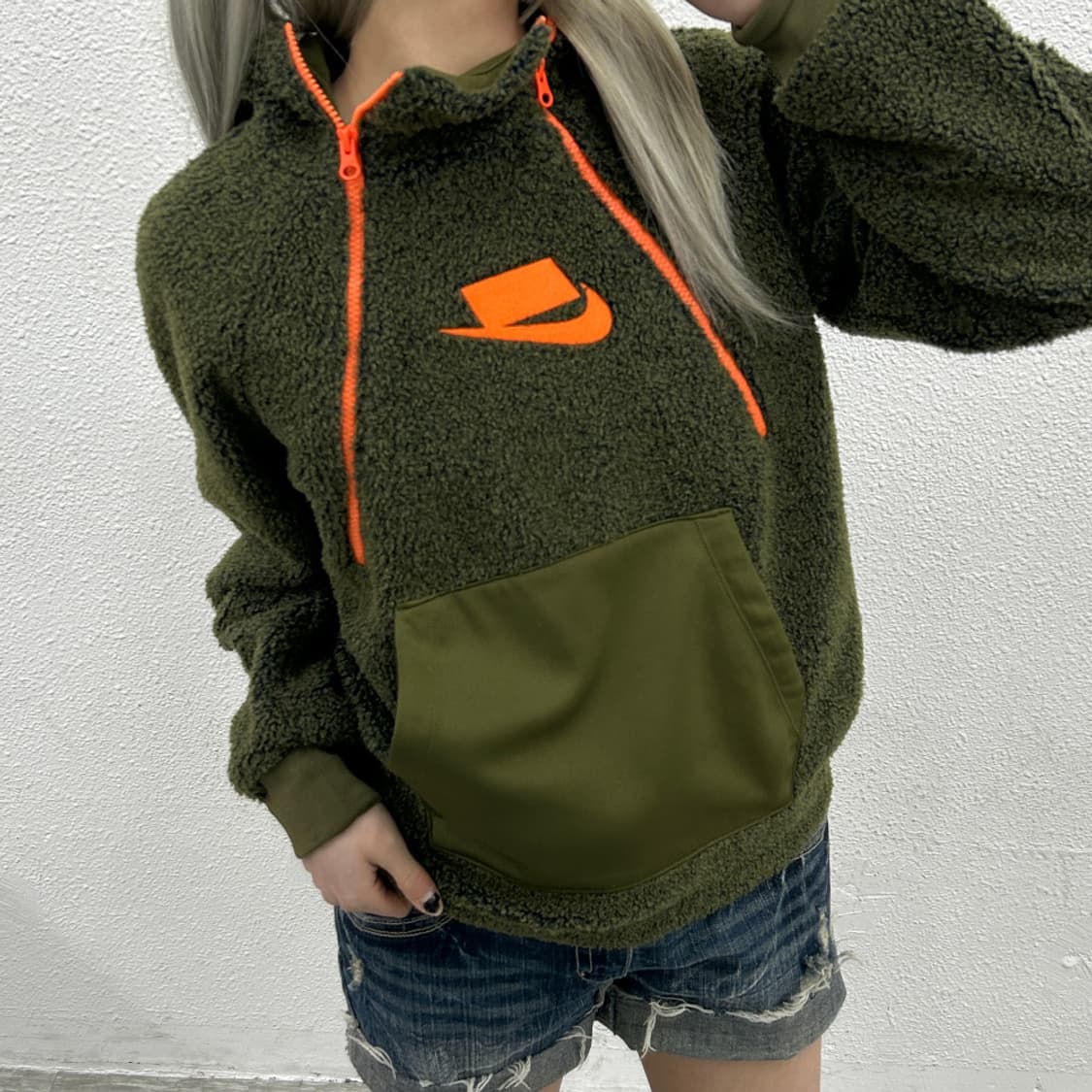 나이키 오렌지 모자이크로고 카키 플리스 후드 S 상품이미지2