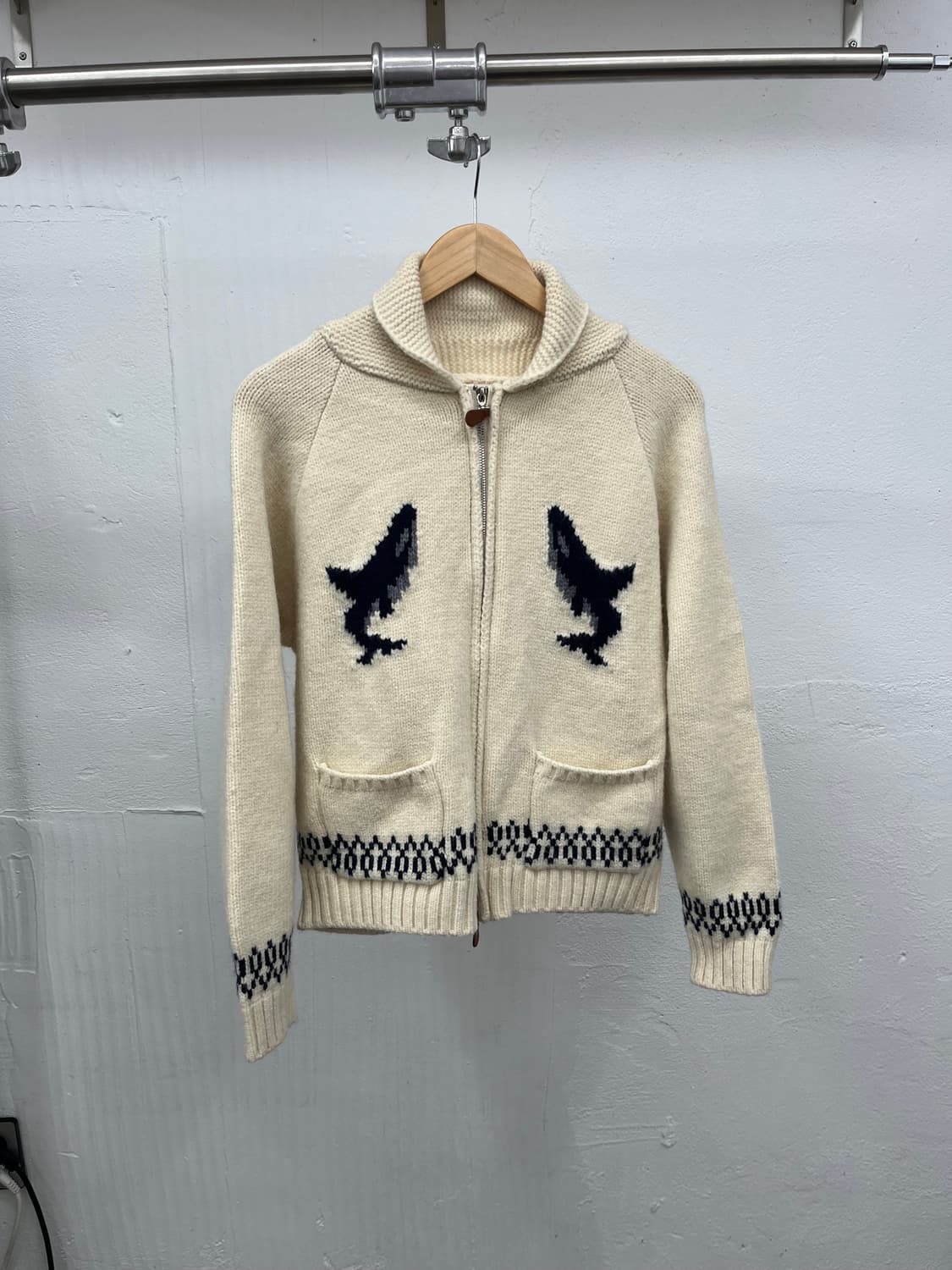 M) DOLPHIN COWHICHAN 상품이미지1