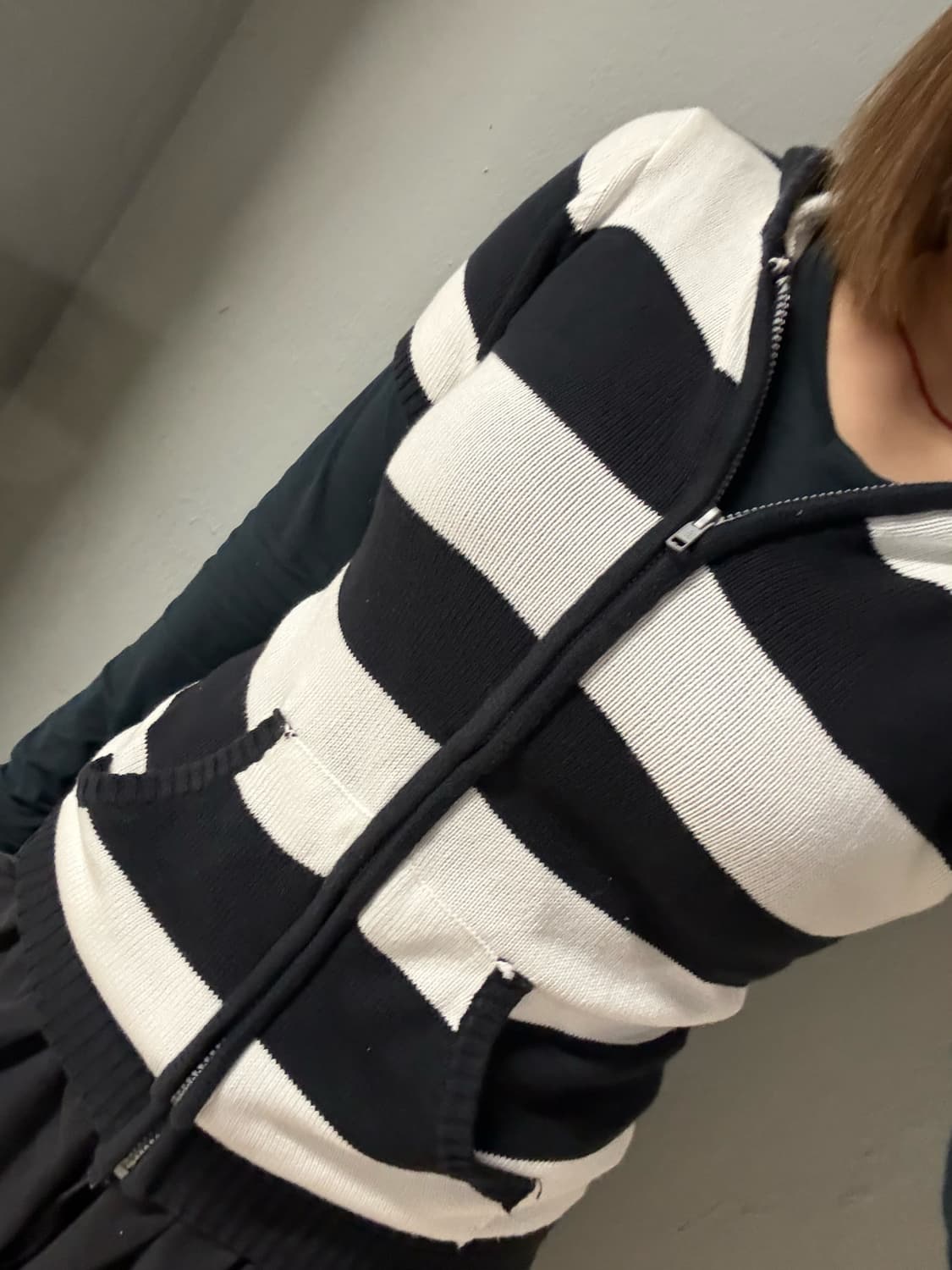 stripe pattern knit hood zip-up 상품이미지2