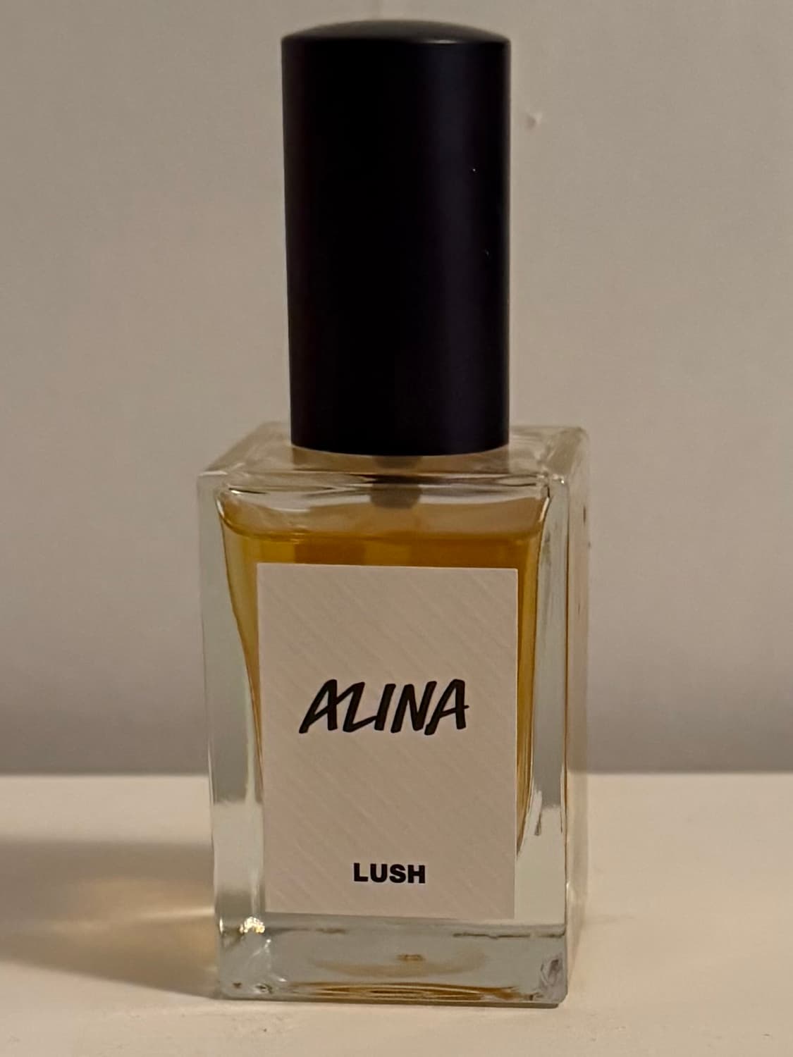 러쉬 알리나 퍼퓸 향수 30ml 상품이미지1