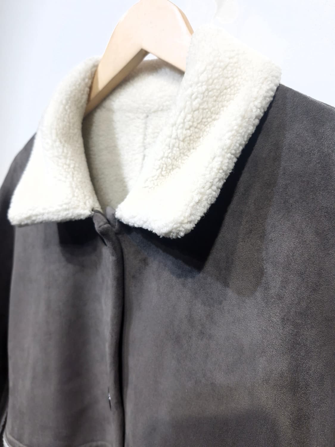 페미니크(FEMINIQUE)코벤트 무스탕/아방 벌룬핏 상품이미지4