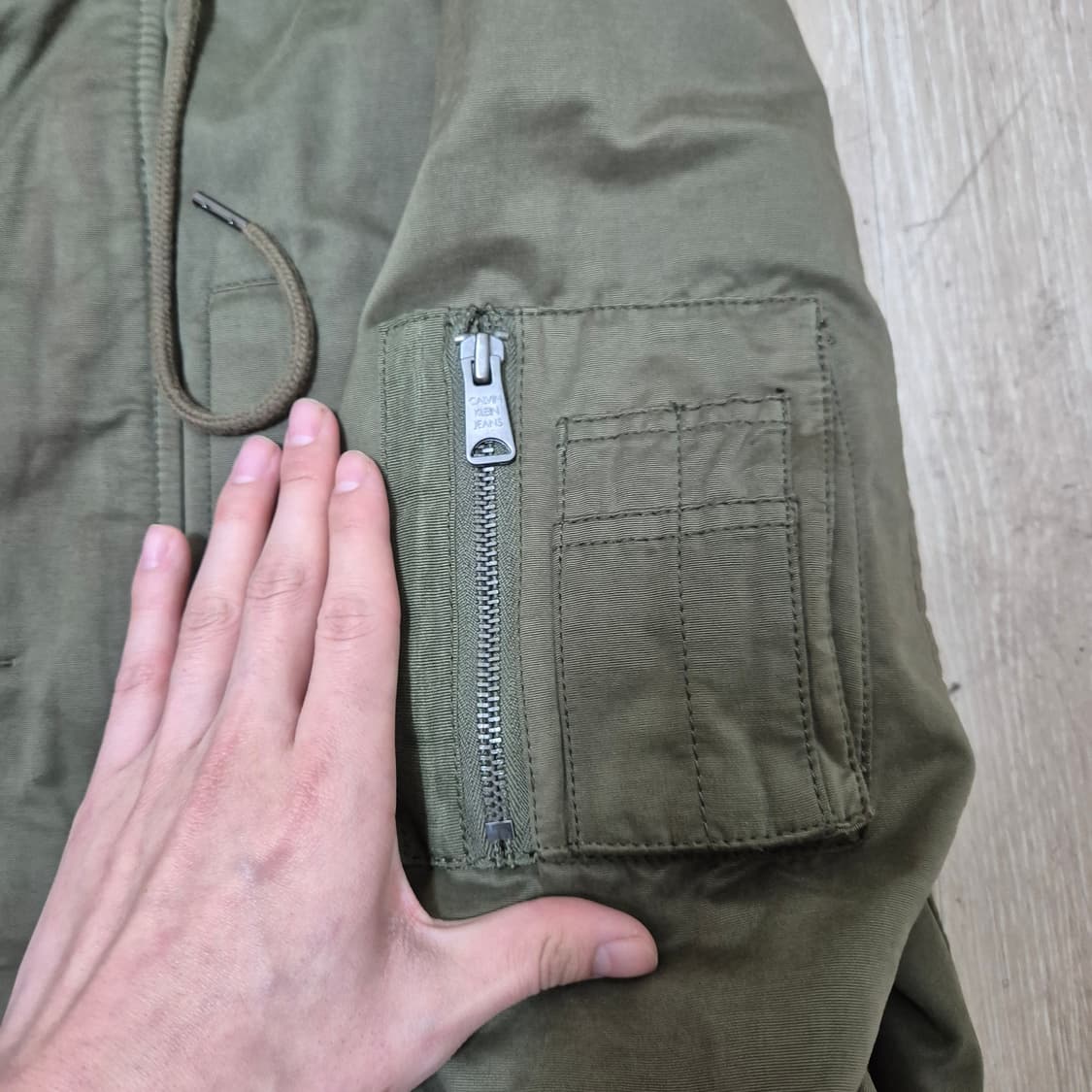 캘빈클라인 진스 밀리터리 포켓 후드 야상점퍼 상품이미지4