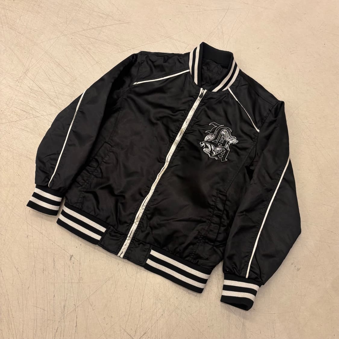 빈티지 새틴 바시티 자켓 상품이미지1