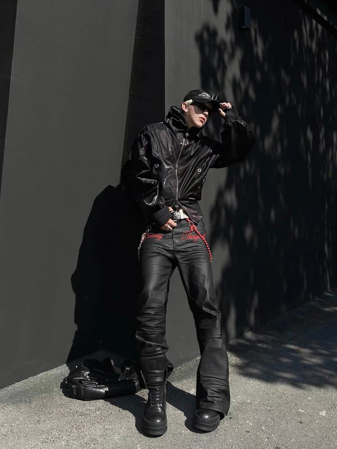 글로시 하이넥 레더 크롭 자켓 상품이미지1