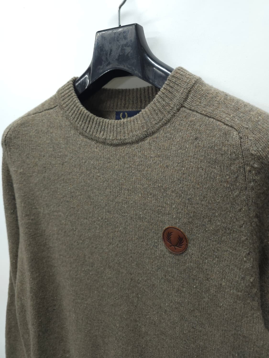 프레드페리 남성 100% 램스울 자수 패치 니트 (95) 상품이미지5