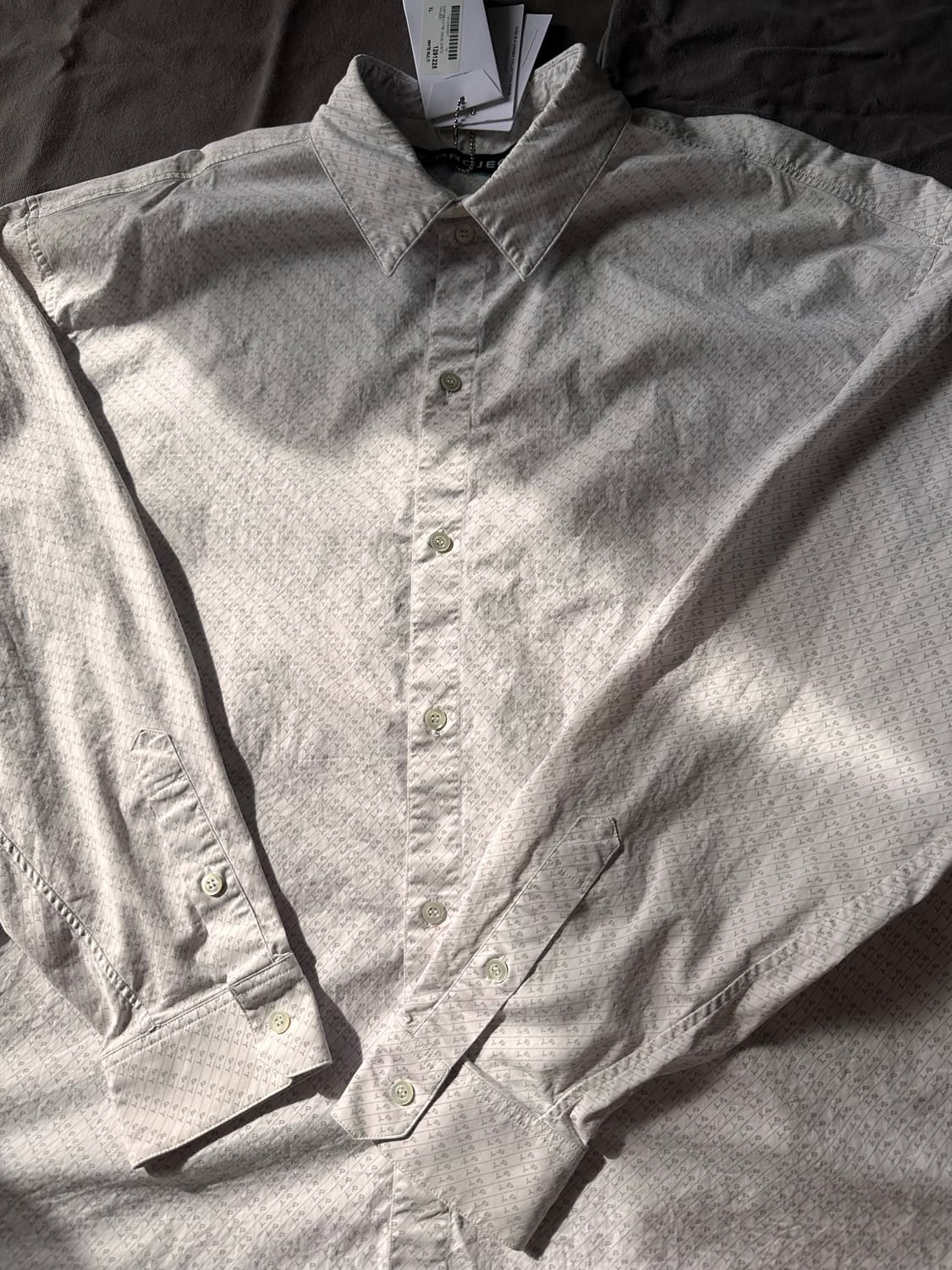 와이프로젝트 / 올오버 로고 셔츠 / XL 상품이미지1