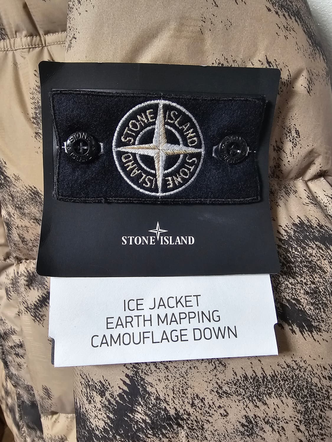 스톤아일랜드 EARTH MAPPING 카모플라주아이스 다운 자켓 상품이미지3