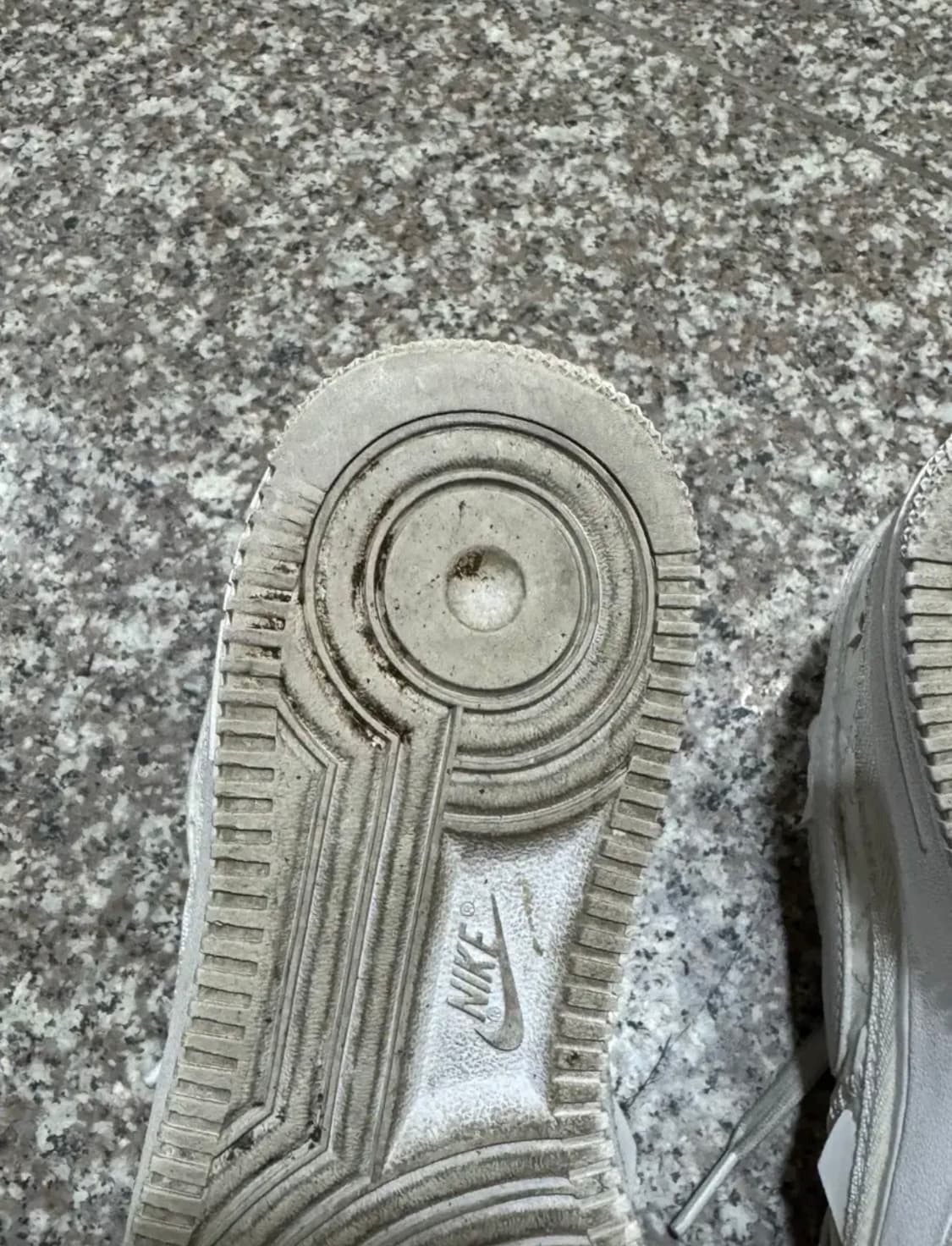 [240] 나이키 x 빌리 아일리시 에어포스 1 로우 sp 트리플 화이트 상품이미지8