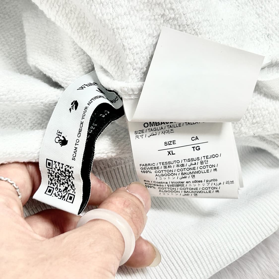 오프화이트 디그레이드 화이트 맨투맨 상품이미지9