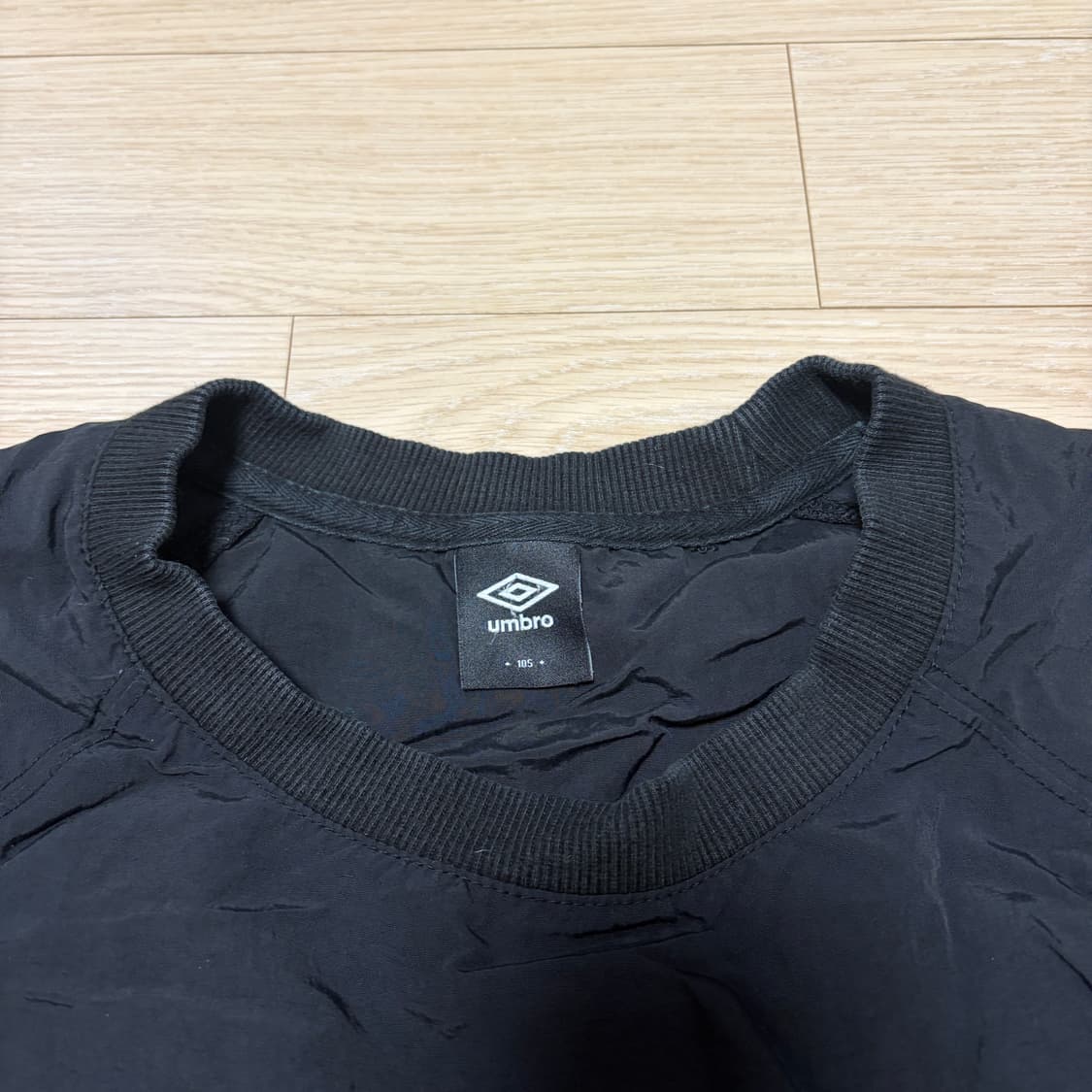 엄브로 컬러블럭 오버핏 아노락 맨투맨 상품이미지3