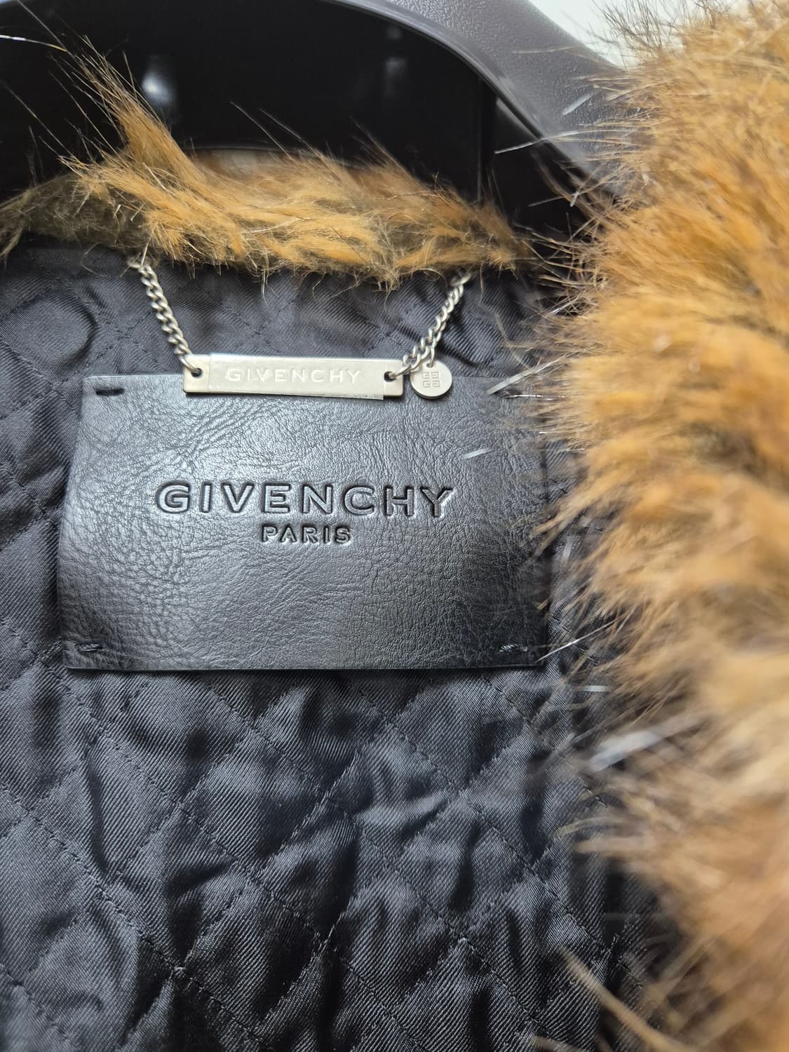 Givenchy 지방시 비건 퍼 롱 코트(서이즈 38) 상품이미지2