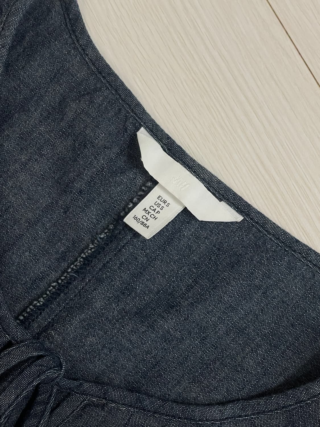[H&M] 타이 데님 베스트 상품이미지2