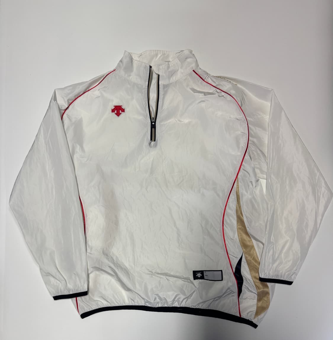 데상트 화이트 베이스볼 반집업 웜업 XL 상품이미지1