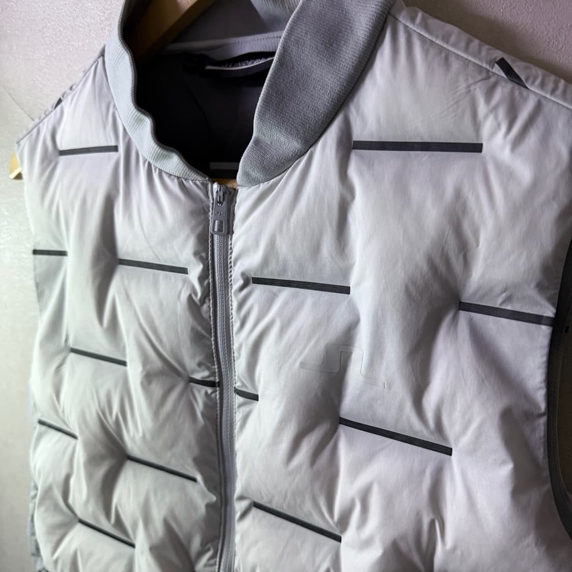 제이린드버그 쉴드 골드 베스트 패딩점퍼 M (남성 95정도) 상품이미지2