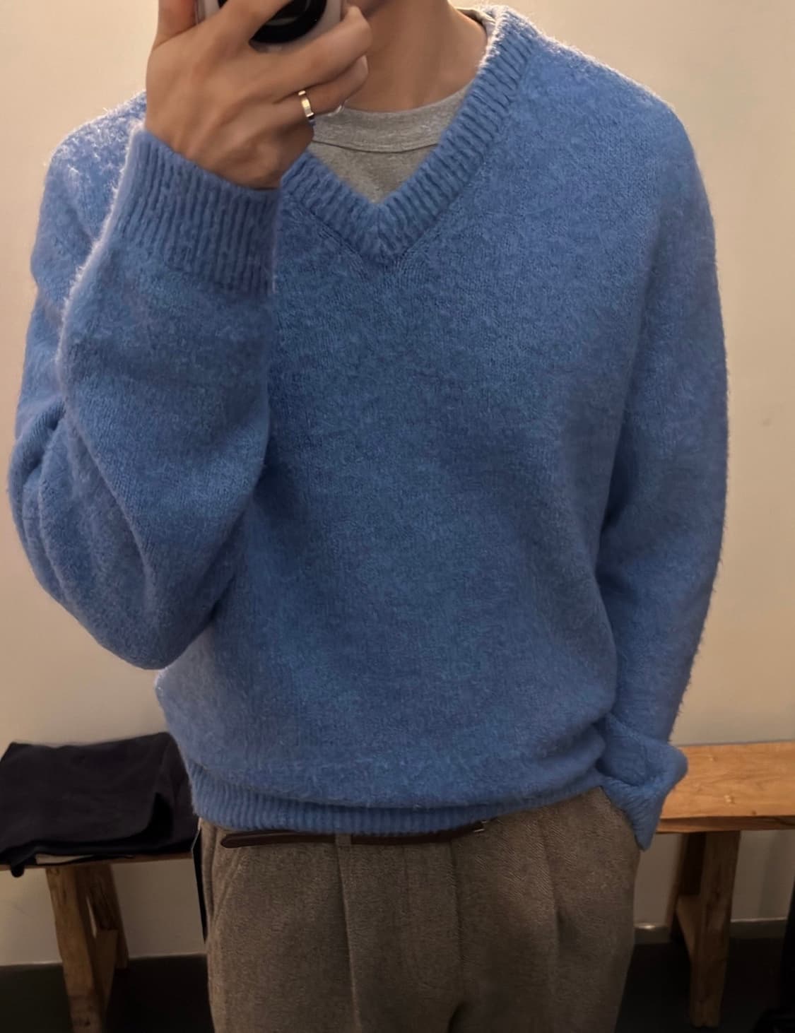 STU 부클 브이넥 니트 In Azure Blue 상품이미지2