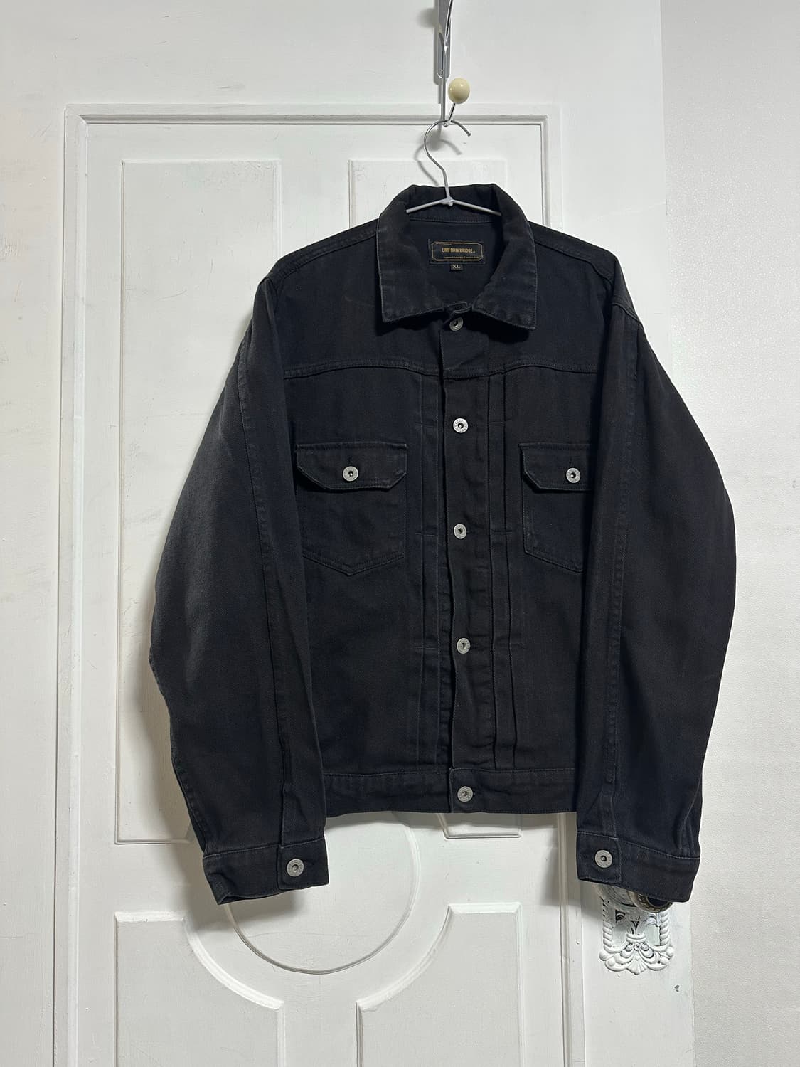 유니폼브릿지 흑청 데님 트러커자켓 상품이미지1