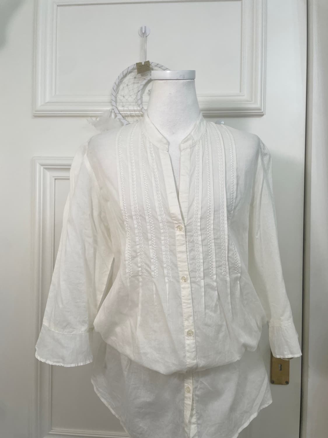 ivory cotton pleats back shirring blouse 상품이미지5