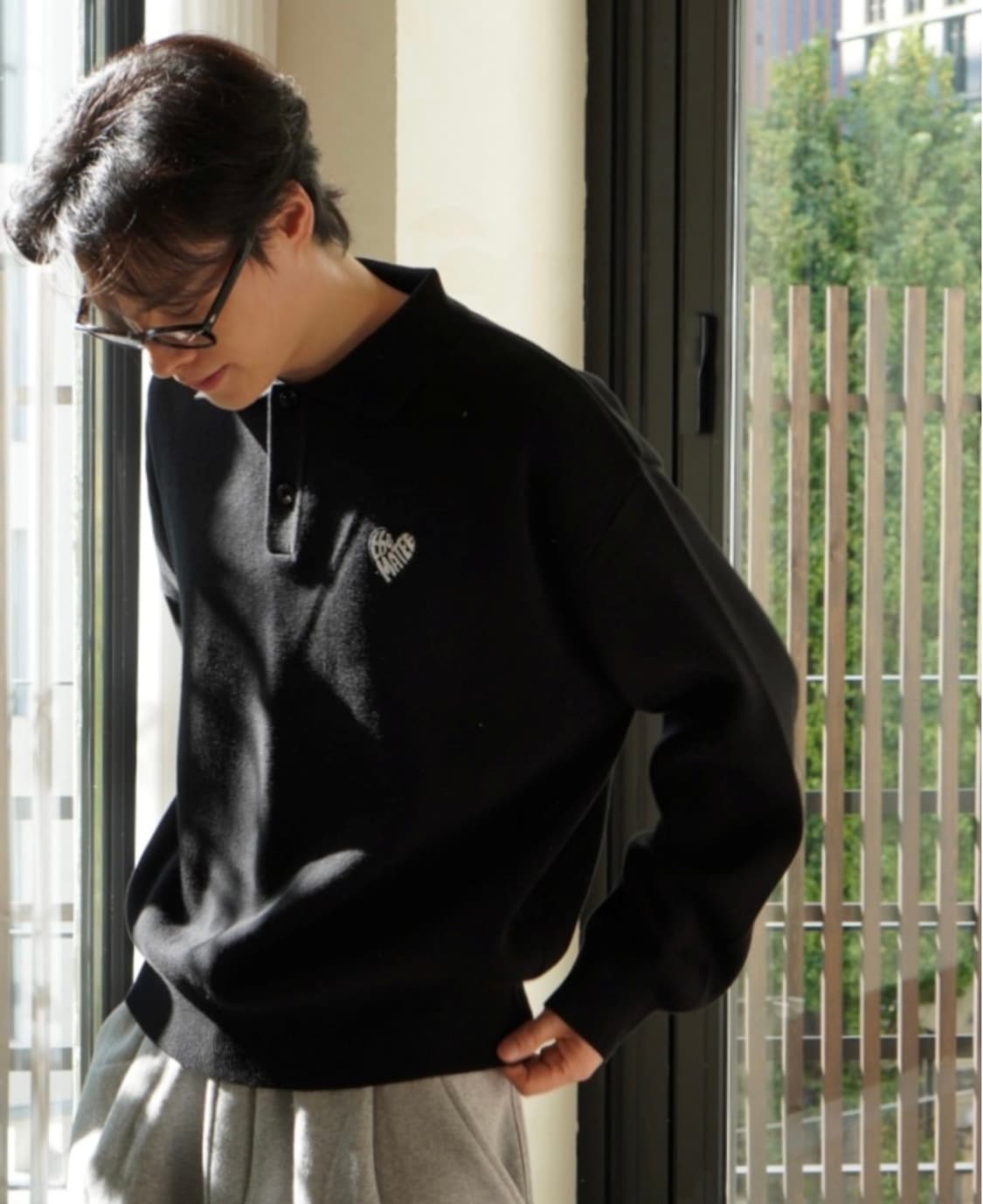 thematee 더마티 하트 와펜 롱슬리브 카라티 블랙 상품이미지2