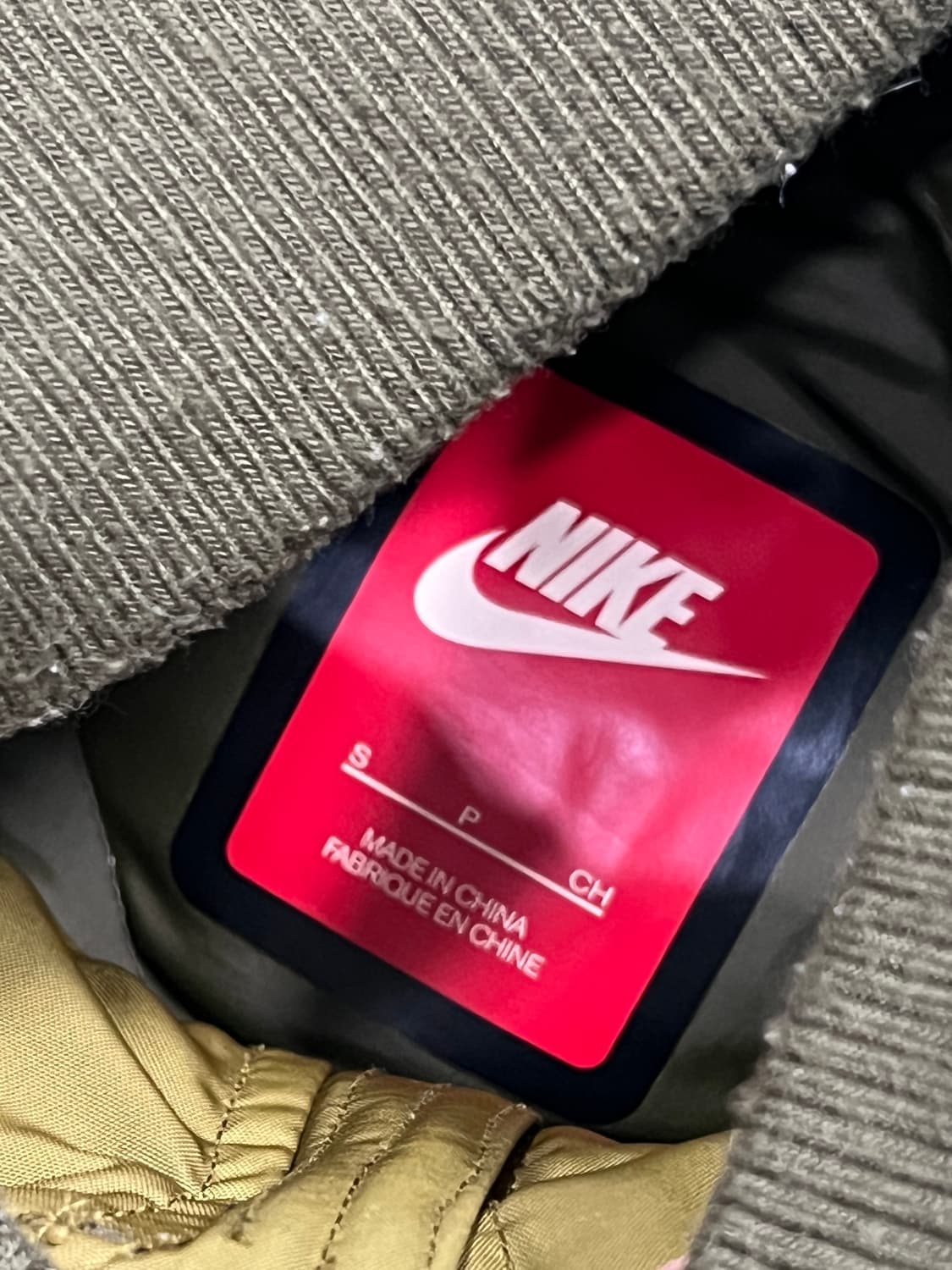 (S) 나이키 퀄팅 덕 다운 패딩 조끼 상품이미지4