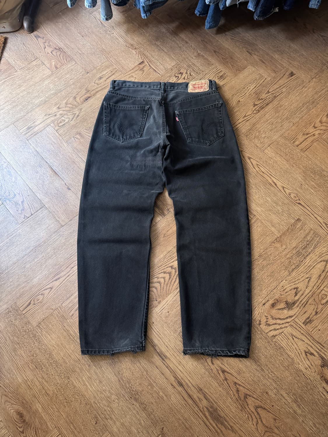 [33]리바이스 550 빈티지 리페어드 흑청 데님 팬츠 상품이미지2