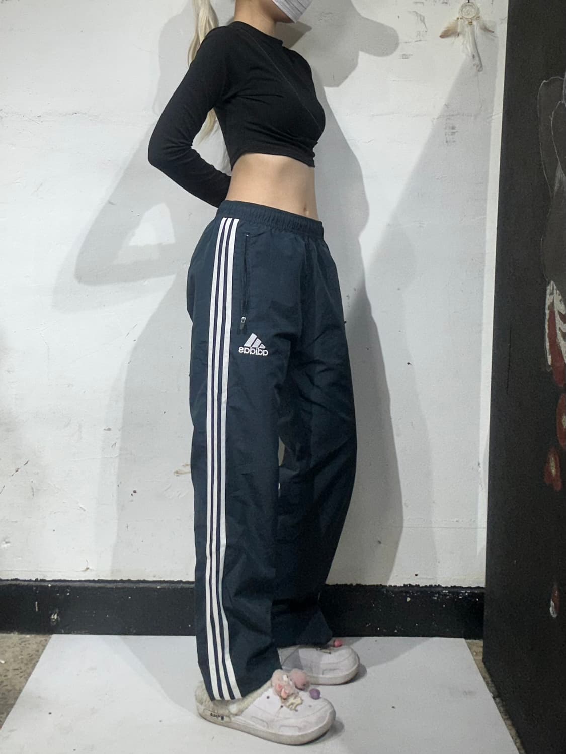 아디다스 차콜 화이트 삼선 와이드 트랙 팬츠 M 상품이미지1