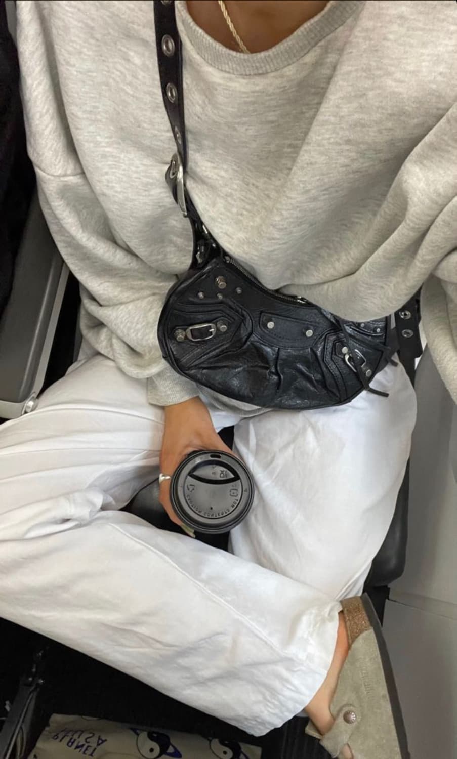 ❌거래중[A+ 정품] 발렌시아가 르카골 블랙 xs 상품이미지10