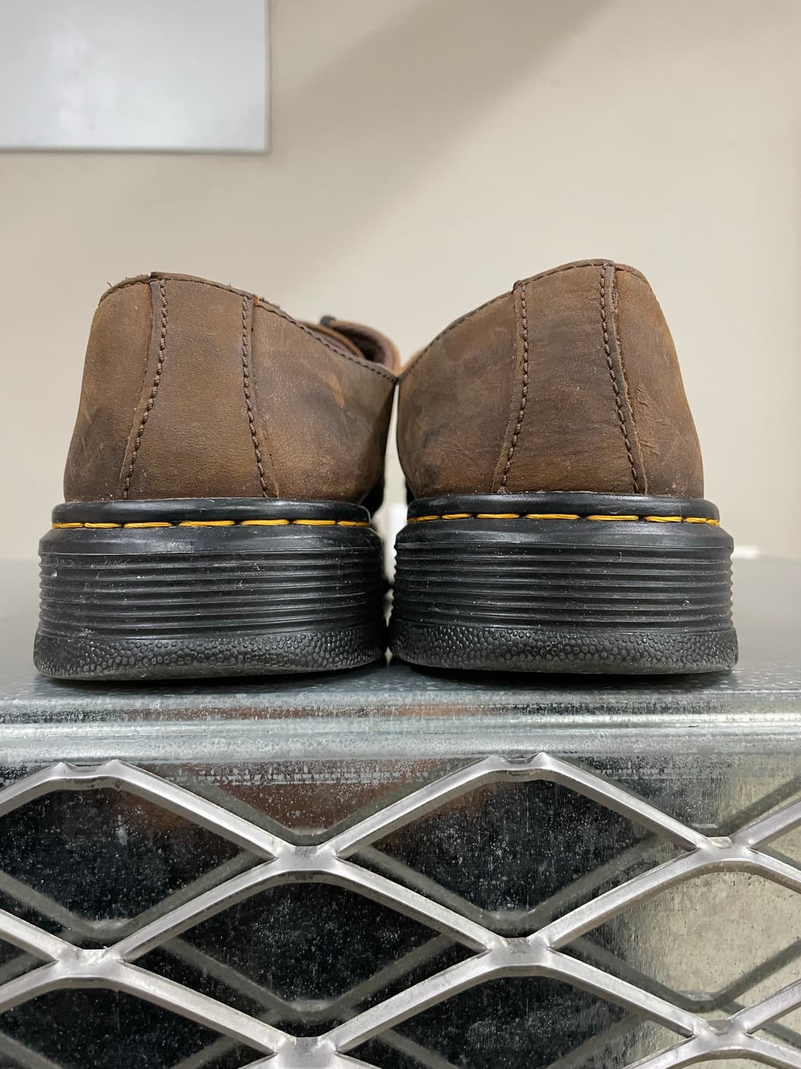 닥터마틴 자발라 로우 다크브라운 uk6 (gr-4464) 상품이미지3