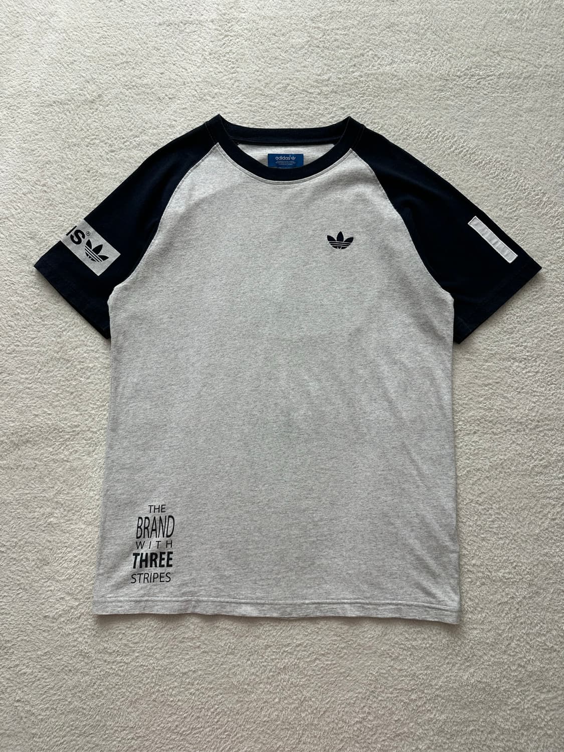 아디다스 파이어버드 나그랑 반팔티 오트밀 다크네이비 상품이미지2