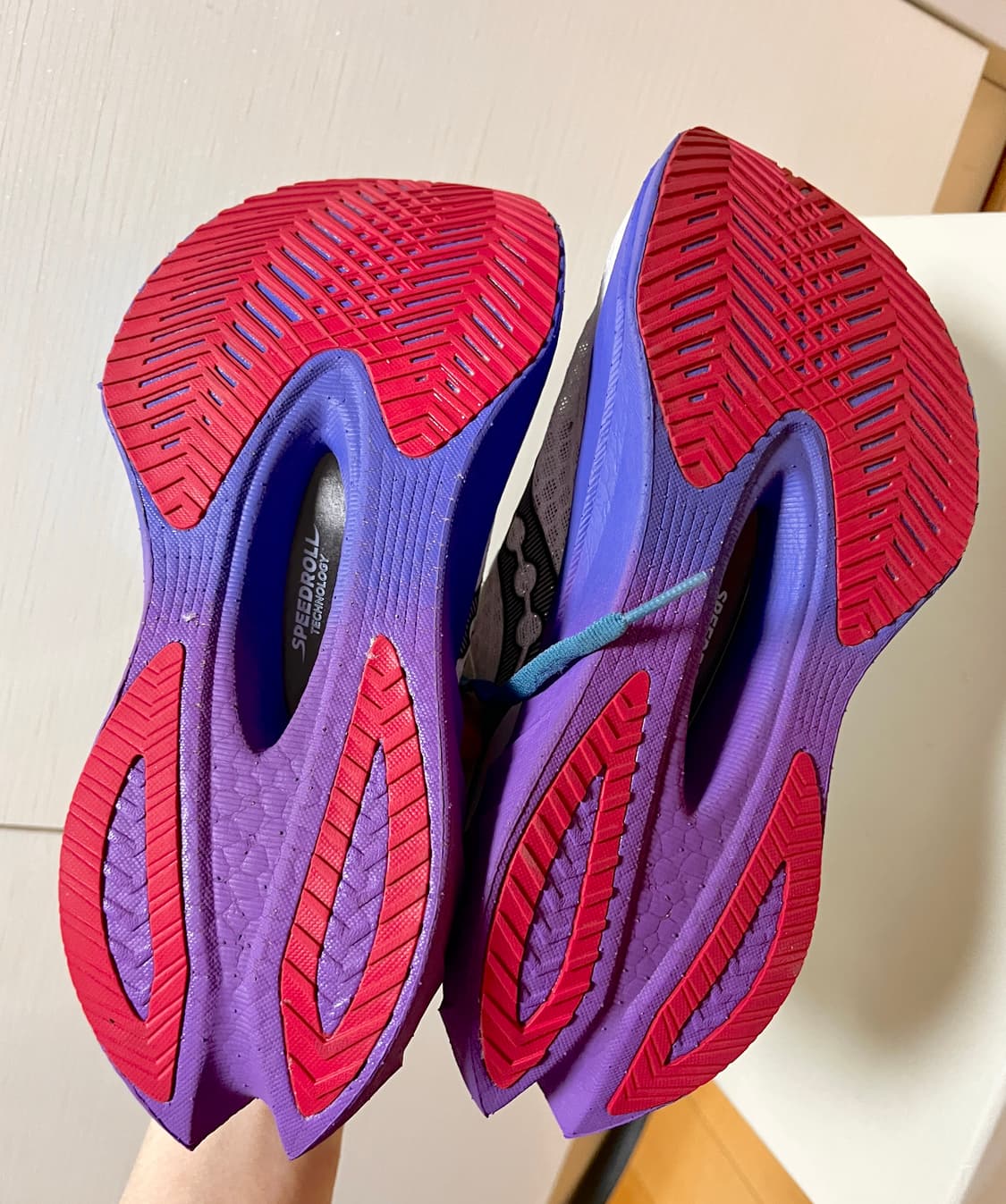 써코니 엔돌핀 프로4 235 상품이미지7