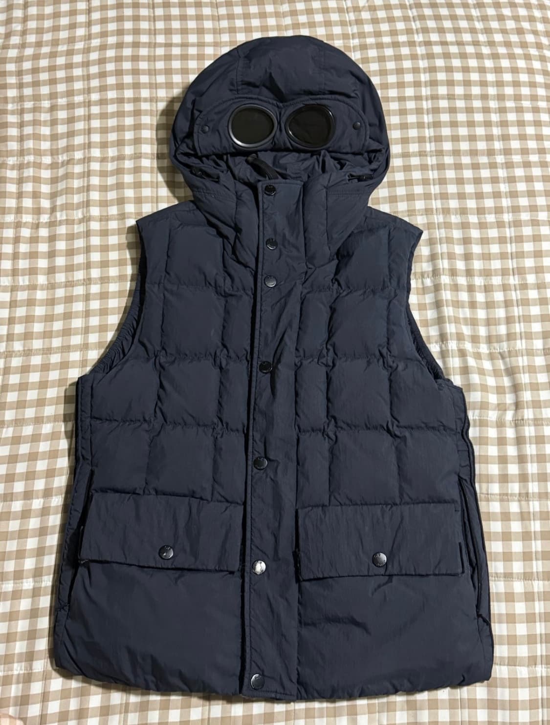 CP 컴퍼니 고글 다운 후드 베스트 상품이미지1