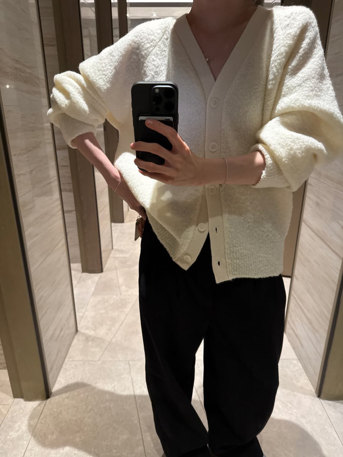 ❗️미개봉 새상품❗️ 디폰드 deepond. 메리노 부클 가디건 상품이미지5