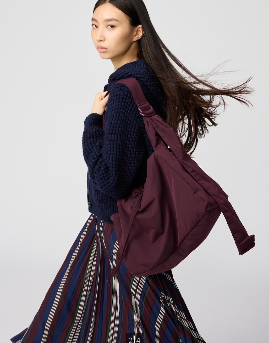 유니클로 소프트 퍼피 숄더백 블랙 상품이미지2