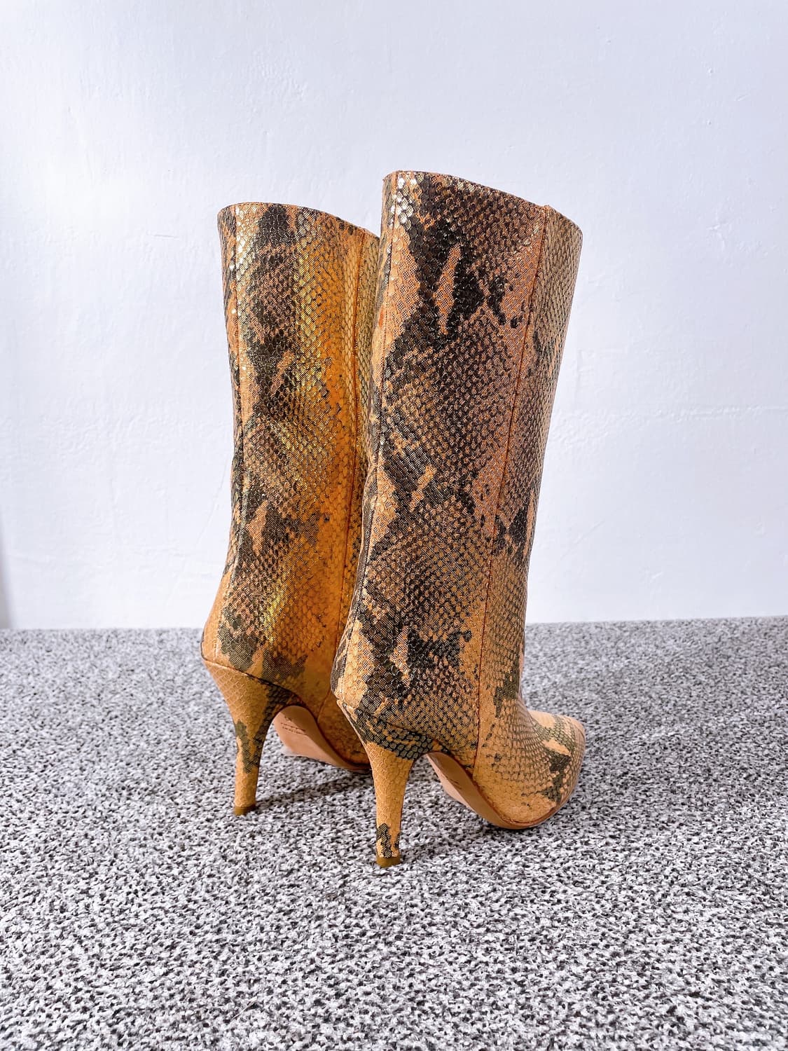 (정품/새상품)파리 텍사스 여성 메탈릭 파이톤 텍스처 미디 부츠   상품이미지4