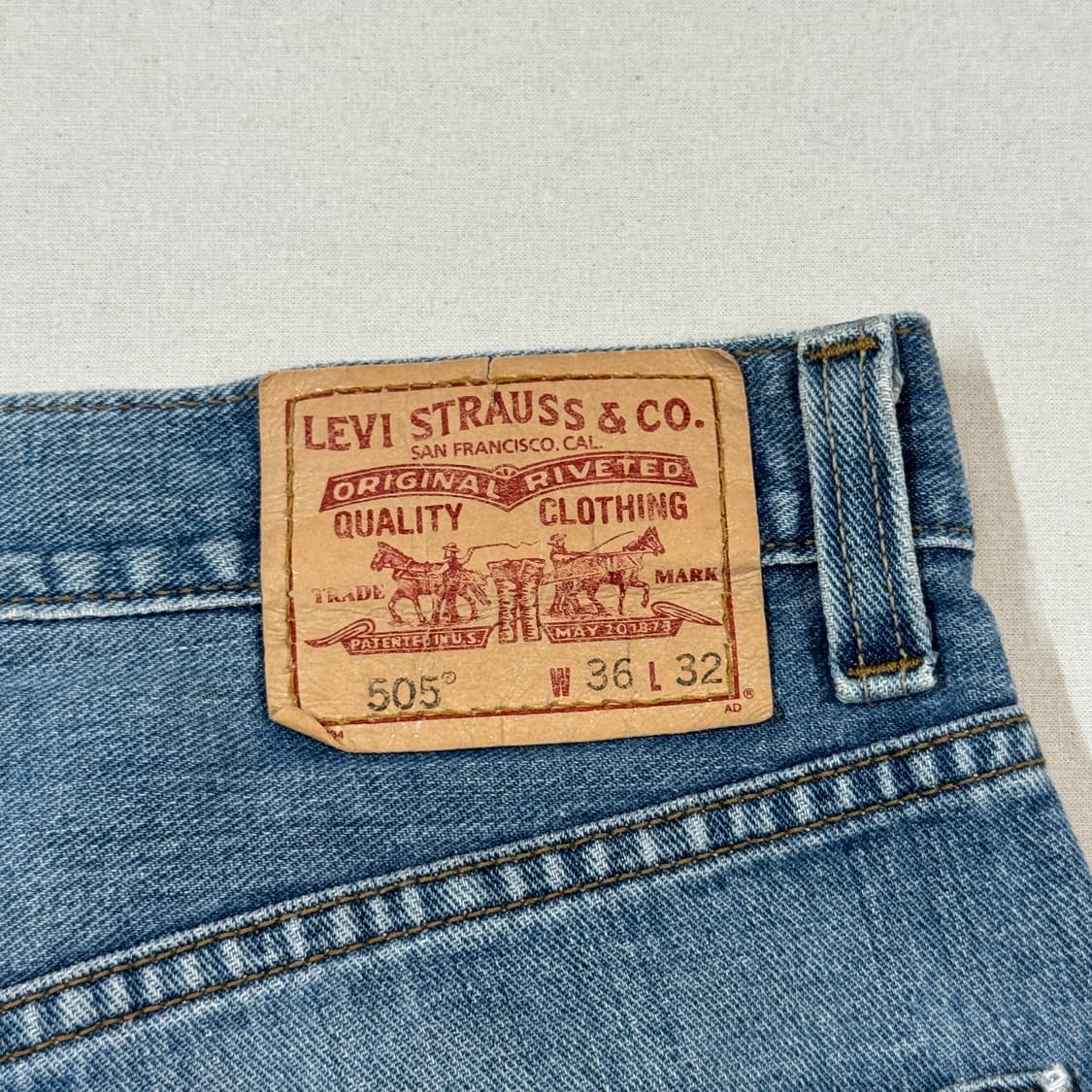 36inch) 리바이스 505 레귤러 핏 데님 청바지 상품이미지3