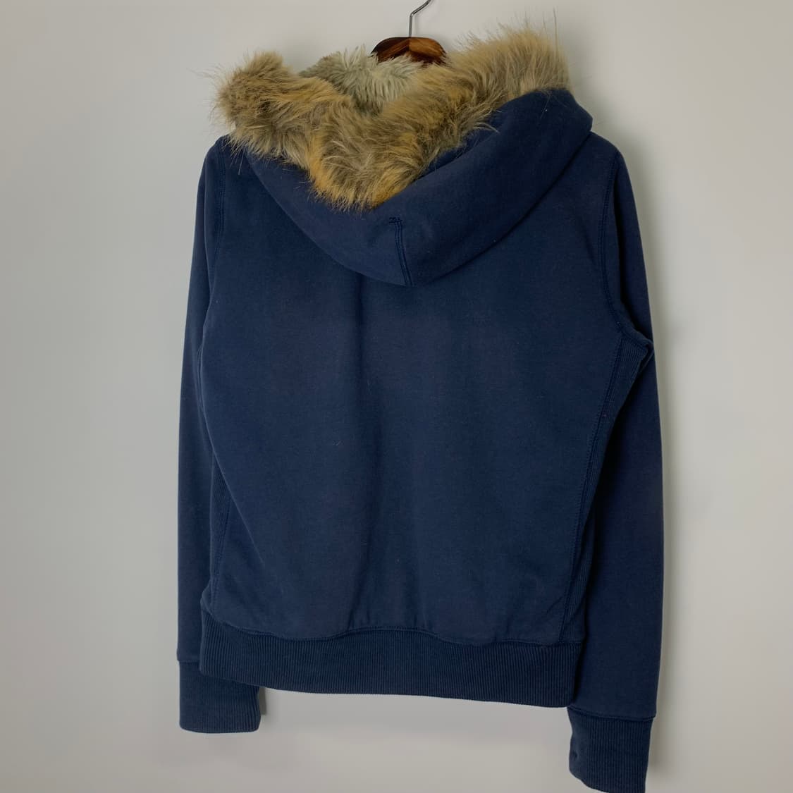 후아유 y2k 와투케 울프죠 네이비 후드집업 상품이미지4