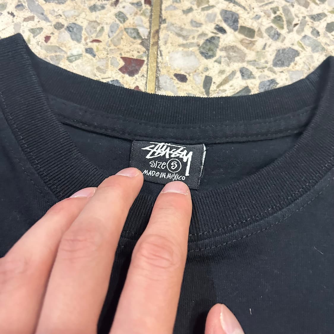 스투시(Stussy) 블랙 반팔티 상품이미지5