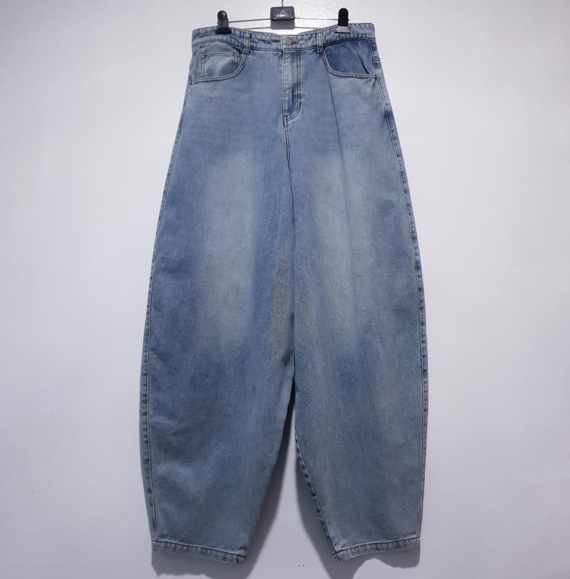 L) 낫포너드 엑스트라 와이드 볼룬 데님 팬츠 연청 상품이미지1