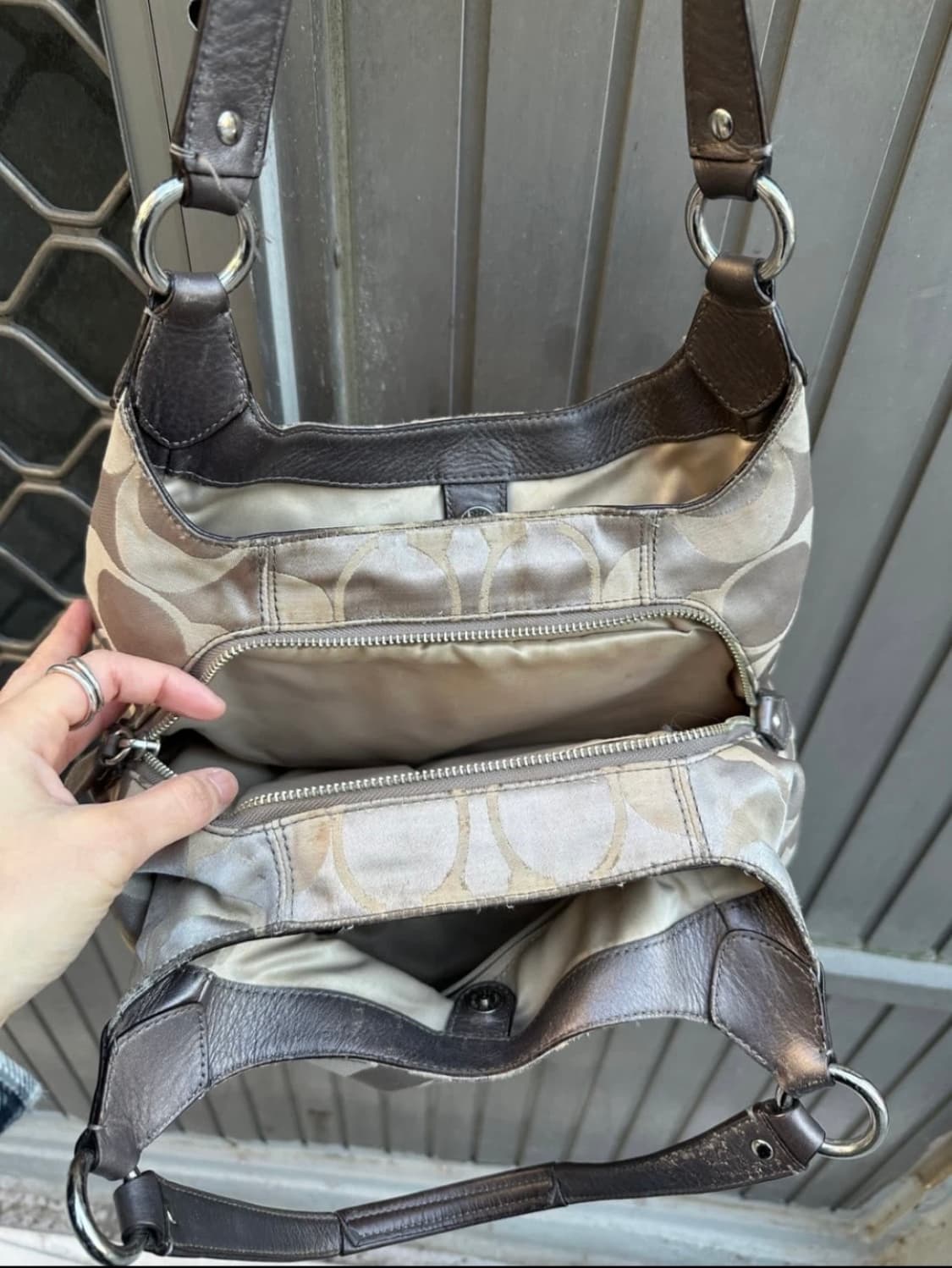 Coach stud point shoulder hobo bag 상품이미지6