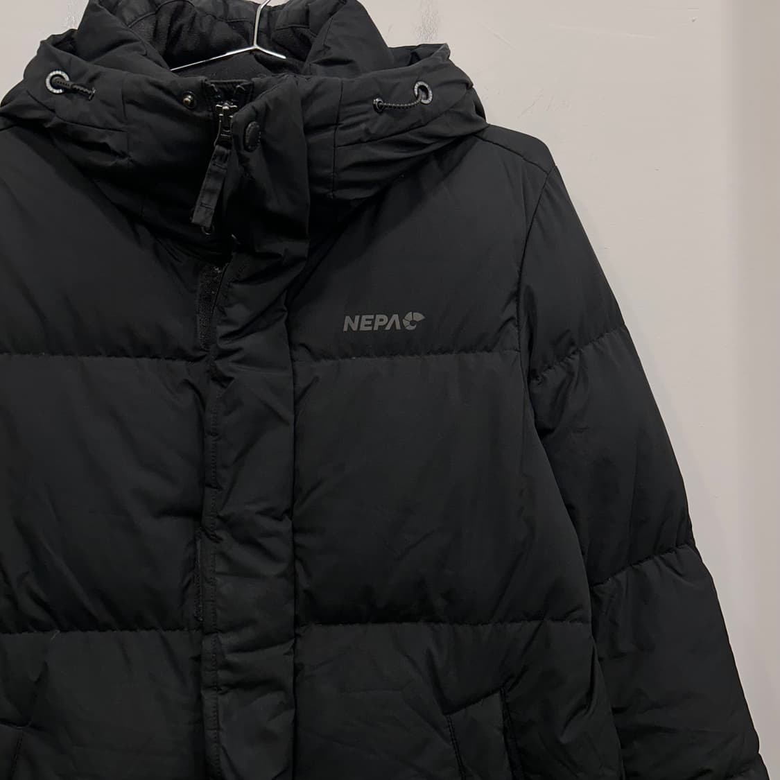 네파 덕다운 스몰로고 무광 후드 푸퍼 패딩 상품이미지1
