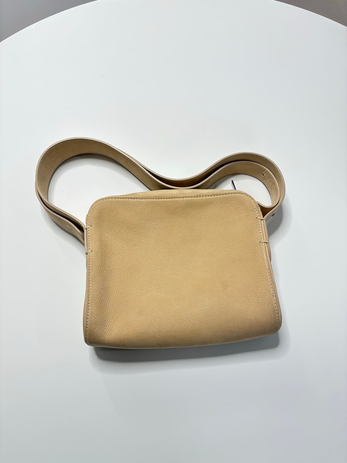 COS 코스 베이지 스웨이드 미니 숄더백 상품이미지2