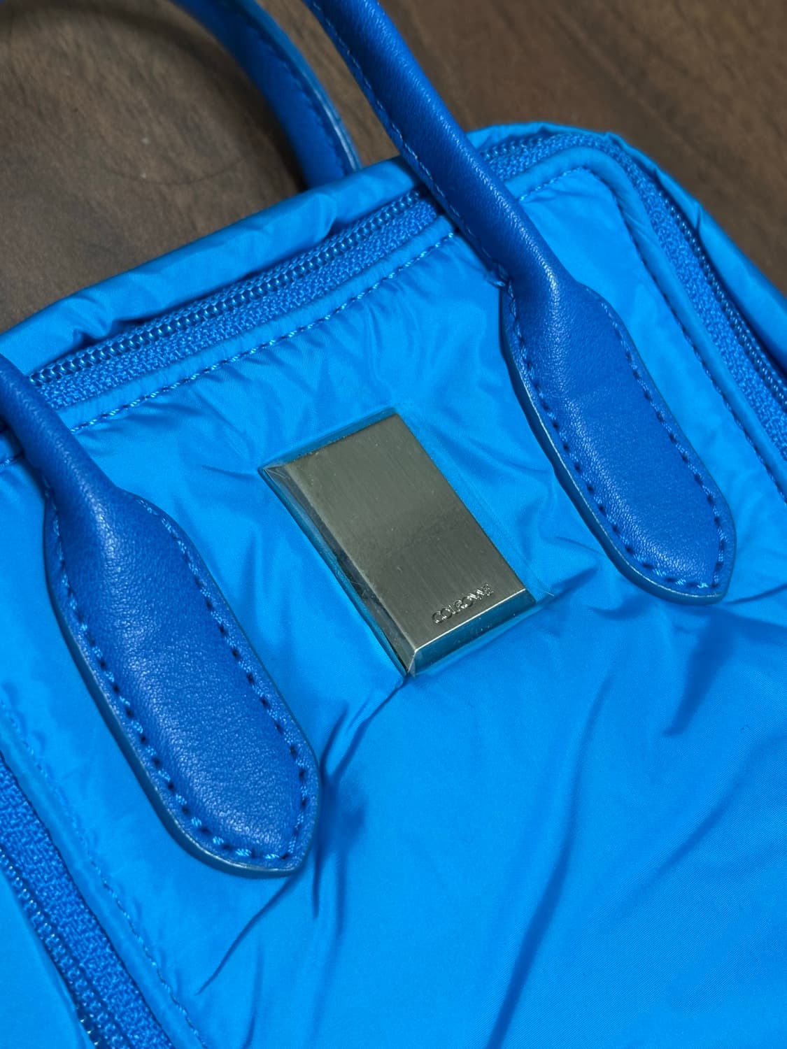 쿠론 조디 패딩 토트 크로스백 상품이미지6