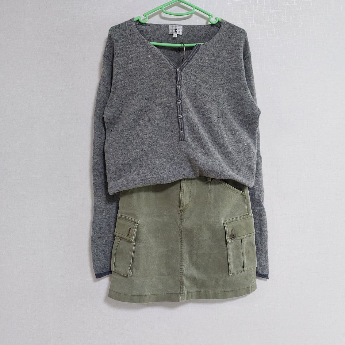 울100%헨리넥니트+포켓카고스커트 코디세트 상품이미지1