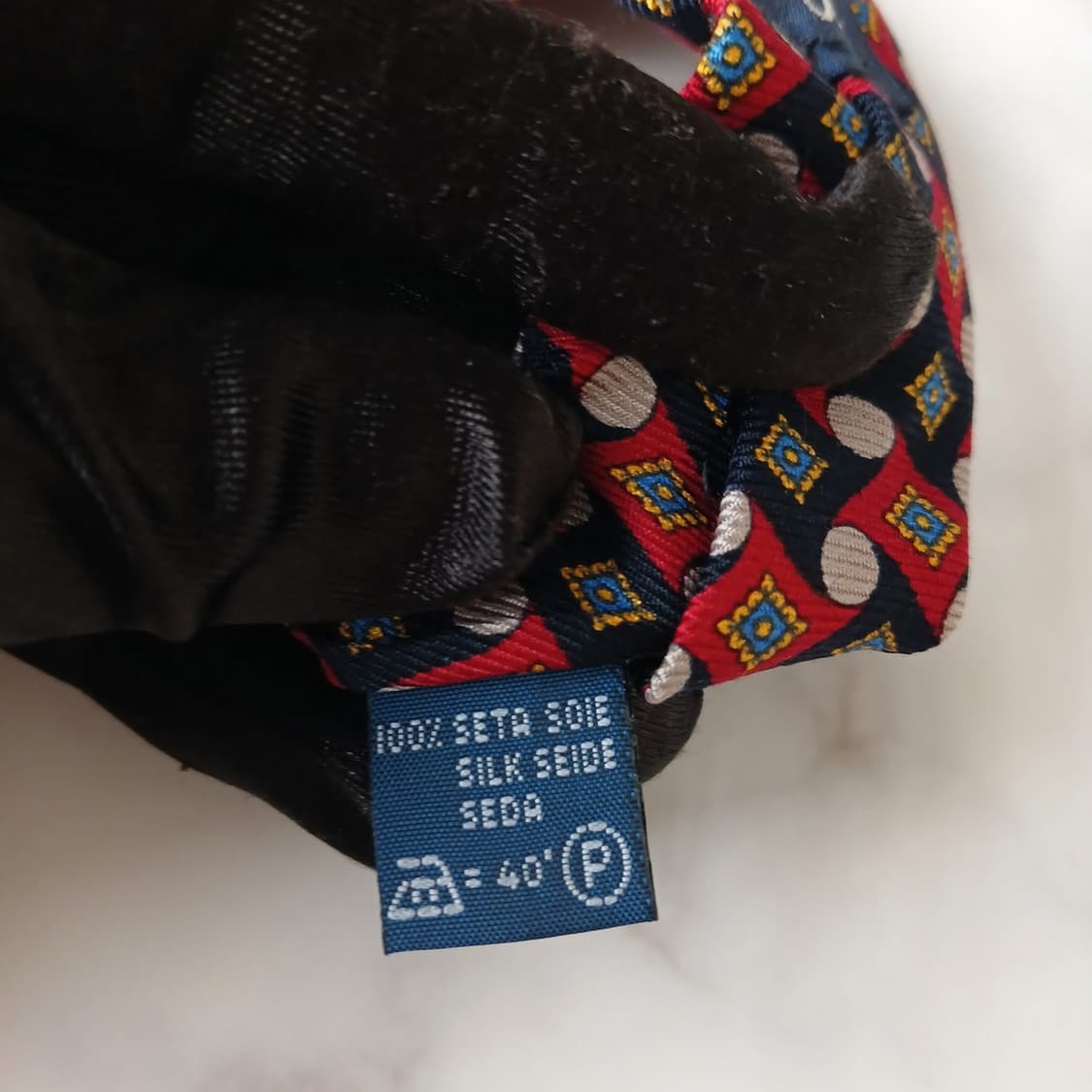 버버리 실크 레드 지오메트릭 넥타이 9.8cm A+등급 A19140
 상품이미지8