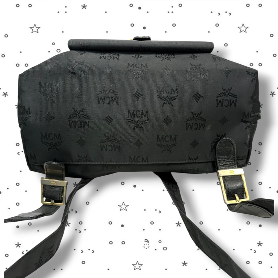 MCM 엠씨엠 블랙 클래식 모노그램 드로스트링 백팩 상품이미지5